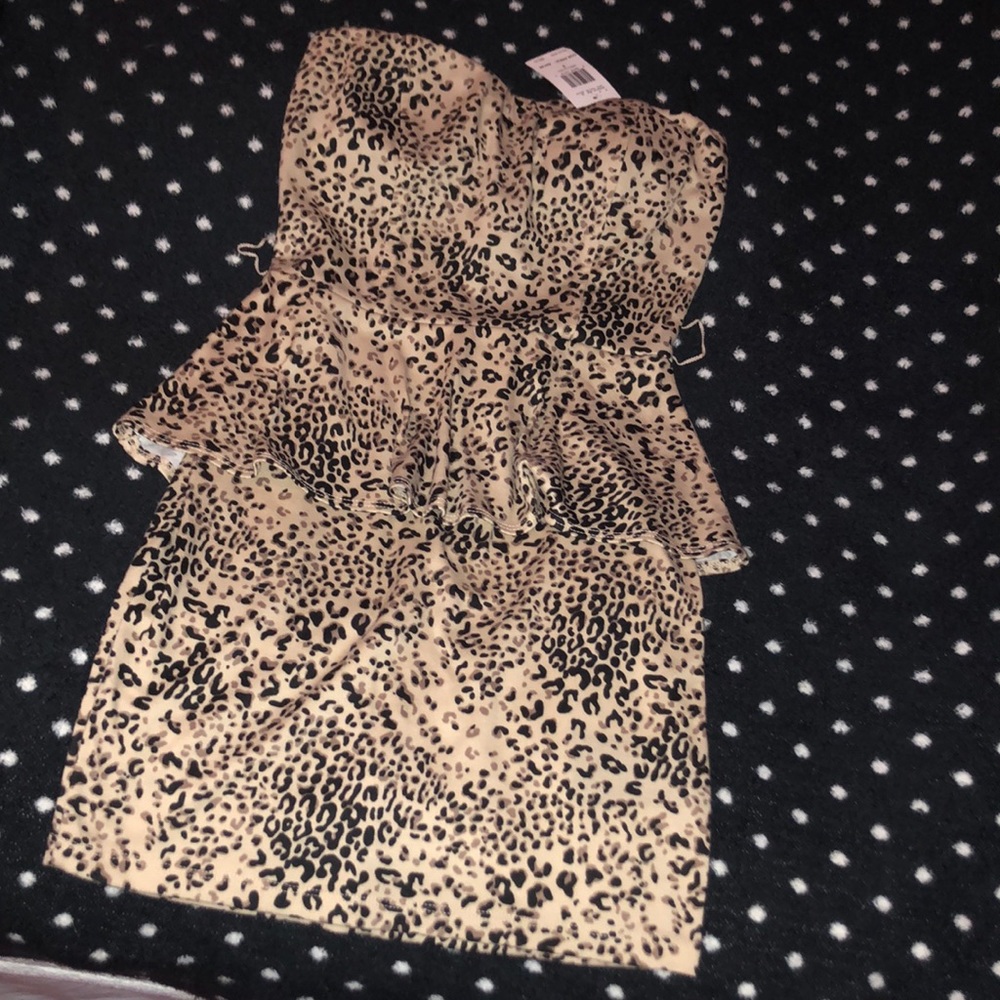 Sale- Guess (leopard print) Peplum style Dress- size small- new with tag!